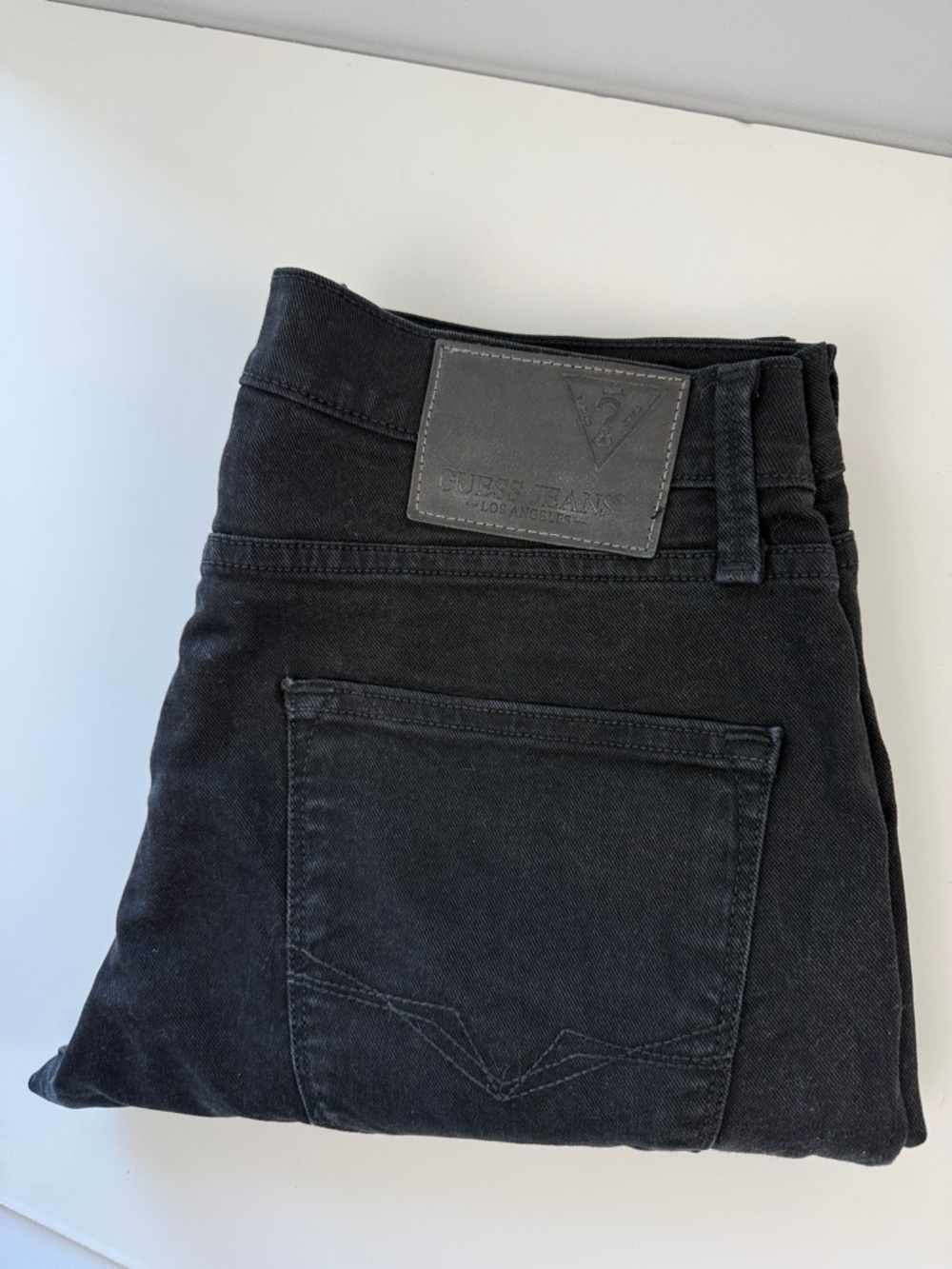 Guess Men's Skinny Jeans in Black